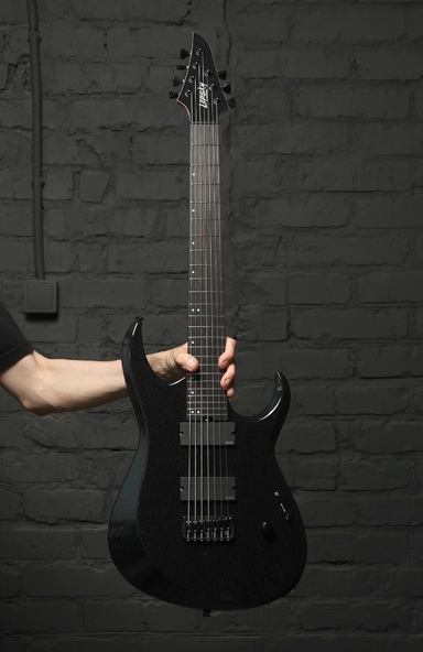 Element 7 Black Space