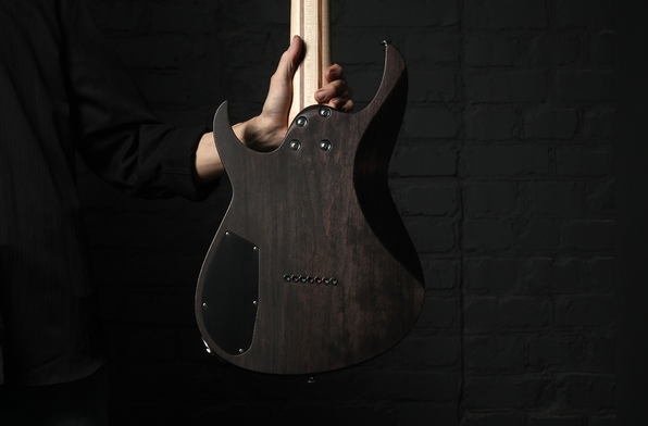 Dominator 7