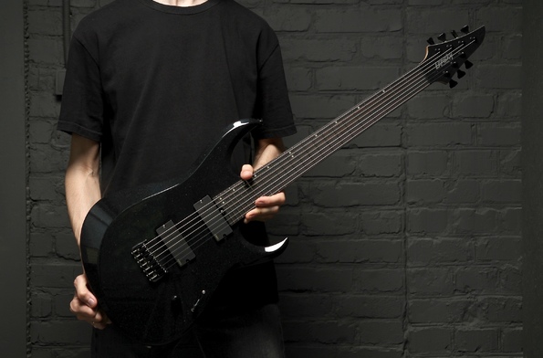 Element 7 Black Space