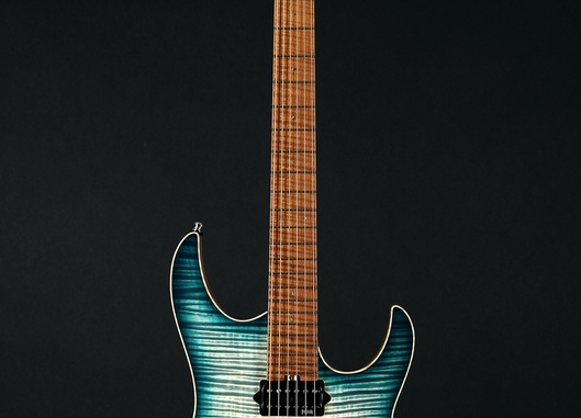 F Model Custom UM