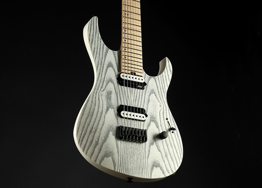 Dominator 7 Custom