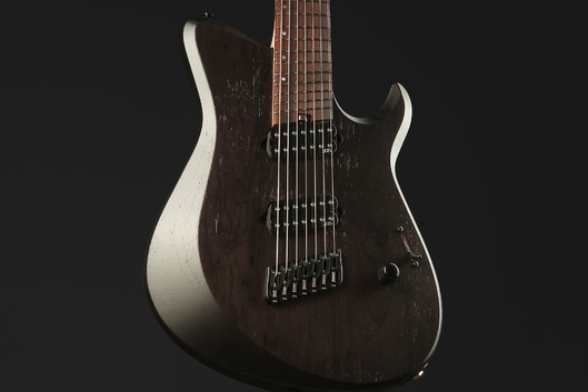 Element T
