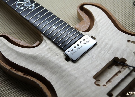 Gravity 7 Custom